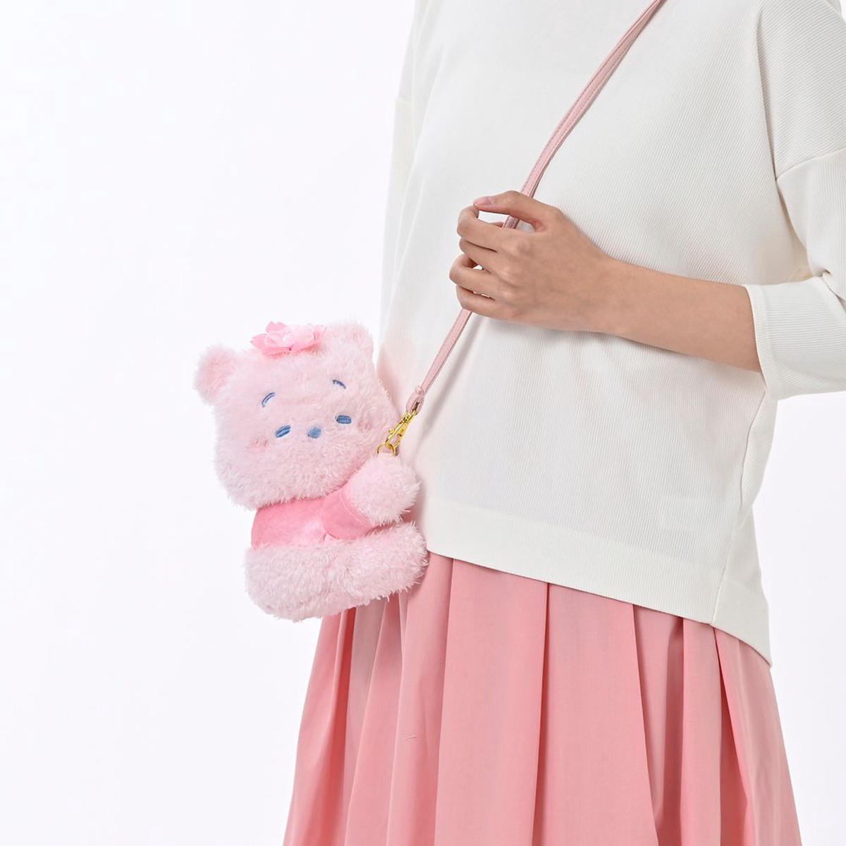 Winnie the Pooh Plush Pochette Bag SAKURA COLLECTION 2026 Disney Store Japan