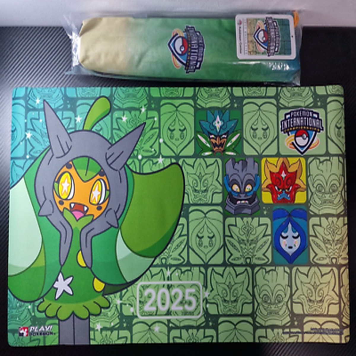 Pokemon Center - Ogerpon Playmat Bag NAIC 2025 Exclusive