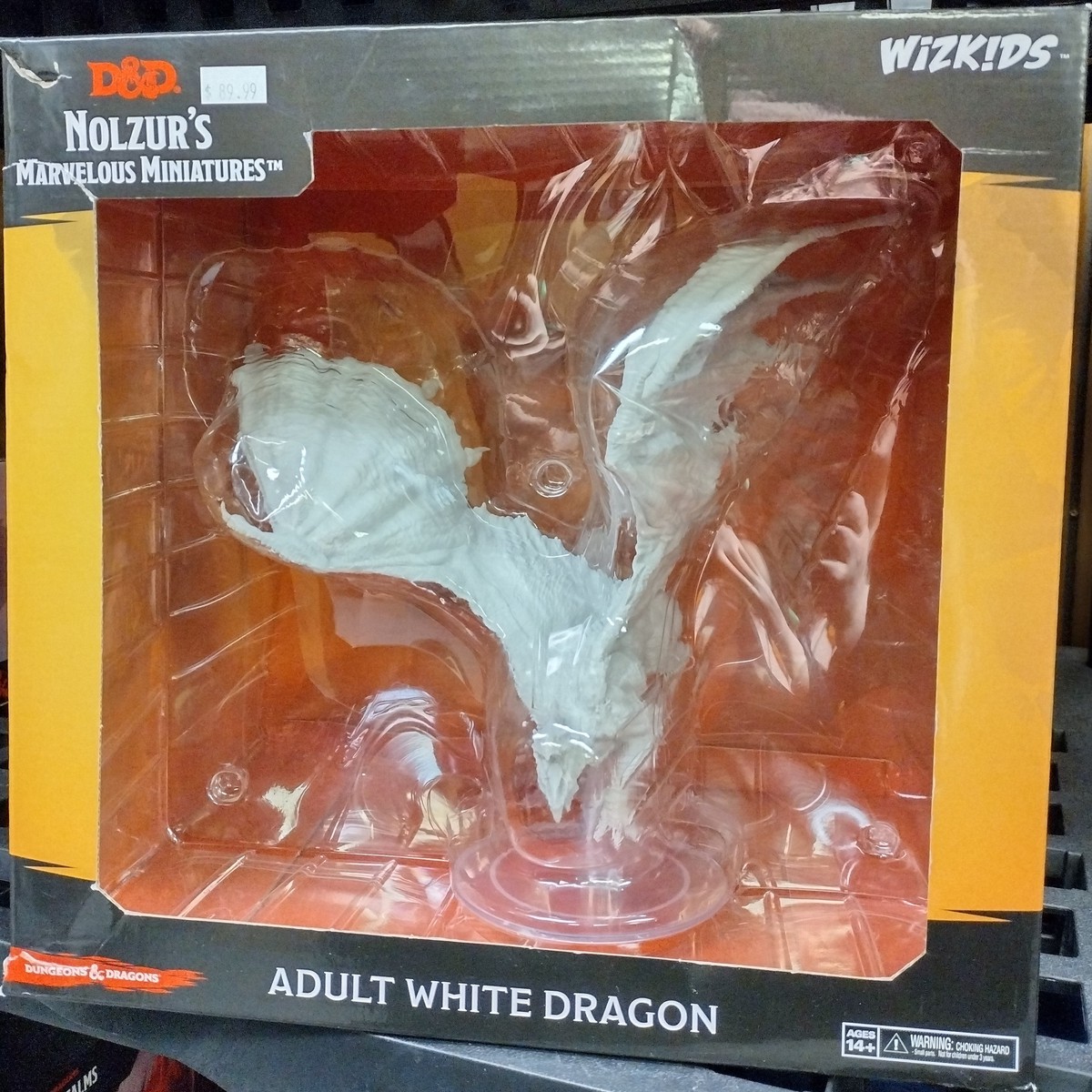DD Nolzurs Marvelous Miniatures - Adult White Dragon Mini