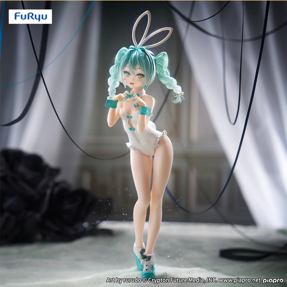 FuRyu BiCute Bunnies Figure - Hatsune Miku - rurudo White Color ver